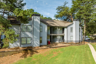 Park Estates in Decatur, GA - Foto de edificio - Building Photo