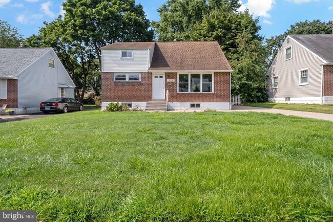 508 Burgess St