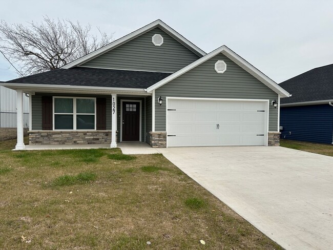 property at 1027 S Porter Ave