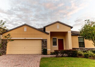 1138 Cypress Pointe Blvd in Davenport, FL - Foto de edificio - Building Photo