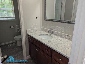 7 Albert Ct in Durham, NC - Building Photo - Building Photo
