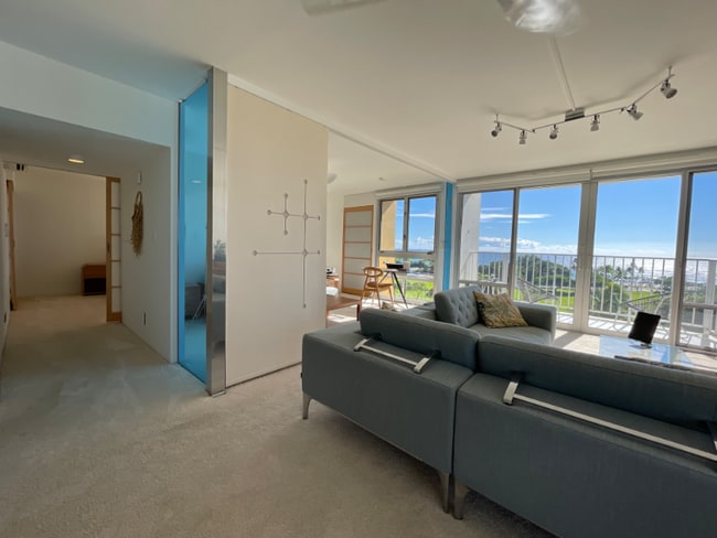 1350 Ala Moana Blvd in Honolulu, HI - Building Photo - Building Photo