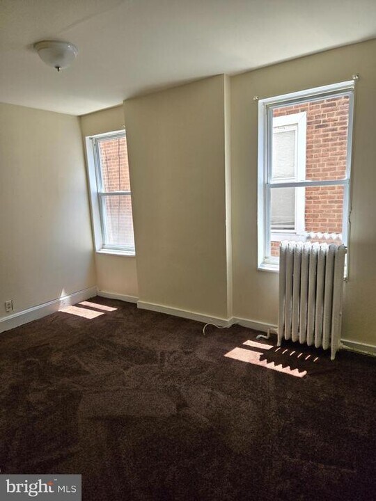 1808 Harrison St in Philadelphia, PA - Building Photo