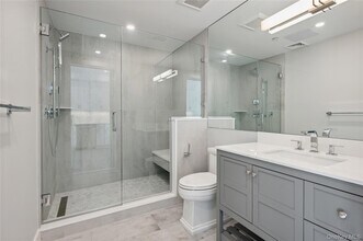 355 Phillips Park Rd, Unit 301 in Mamaroneck, NY - Building Photo - Building Photo