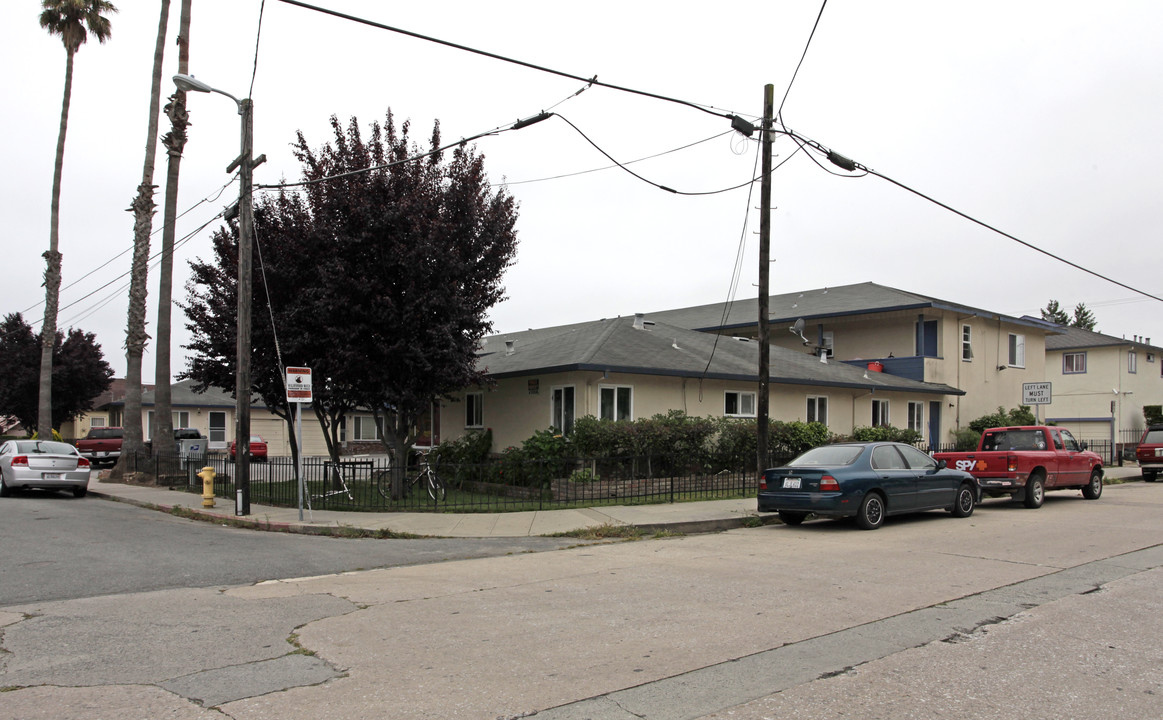 145 Canfield Ave in Santa Cruz, CA - Foto de edificio