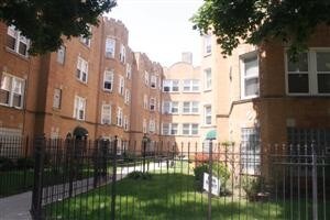5024 N Springfield Ave-Unit -5024-2E in Chicago, IL - Building Photo