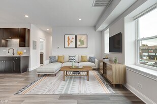 4176 W Montrose Ave in Chicago, IL - Building Photo