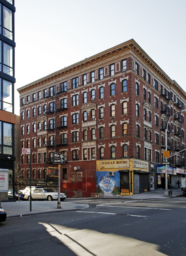 1575-1577 Lexington Ave in New York, NY - Building Photo - Building Photo