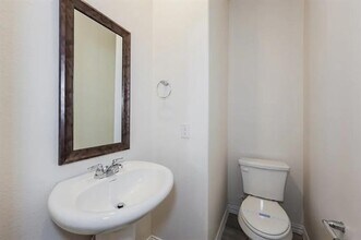 808 Bonnet Trl in Arlington, TX - Building Photo - Building Photo