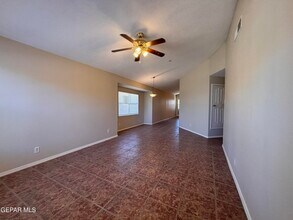 6164 River Park Pl in El Paso, TX - Building Photo - Building Photo