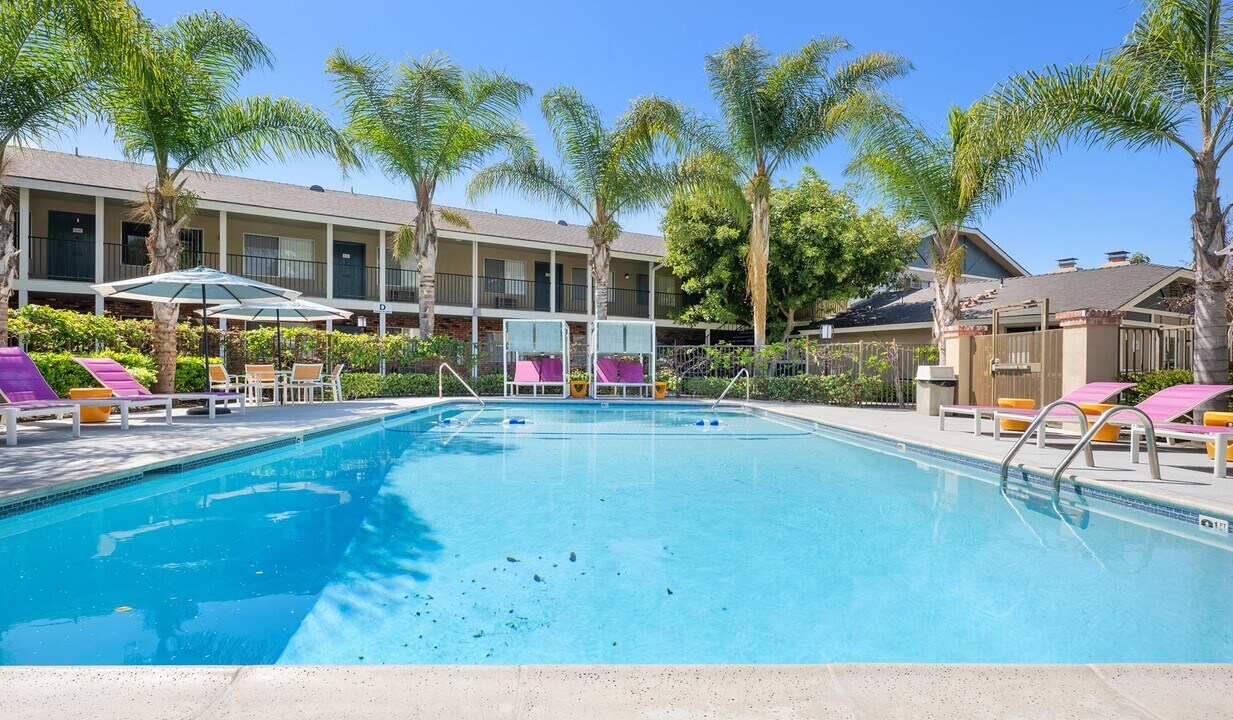Point Bonita in Chula Vista, CA - Building Photo