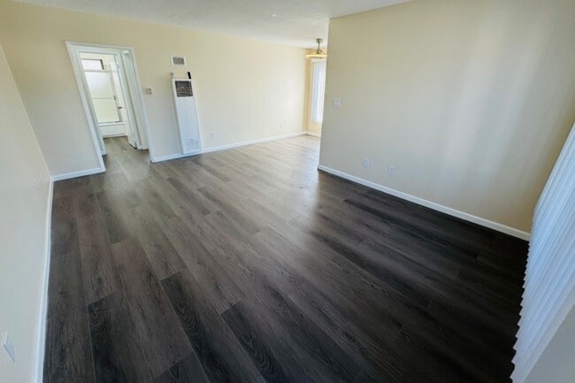 1230 N Mansfield Ave in Los Angeles, CA - Building Photo - Building Photo