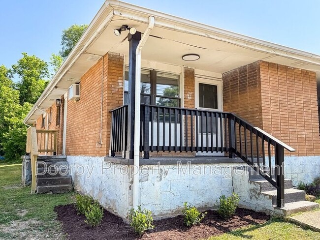 property at 2113 Ocoee St