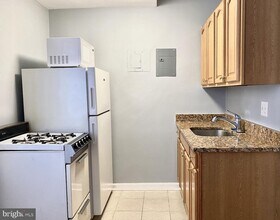 940 25th St NW in Washington, DC - Building Photo - Building Photo