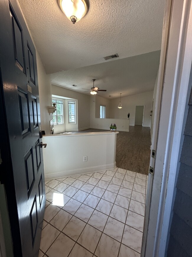 104 Breezewood Dr in Greenville, NC - Building Photo - Building Photo