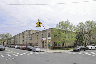 1450 Morris Avenue Apartments