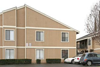 301 S B St in Madera, CA - Building Photo - Building Photo