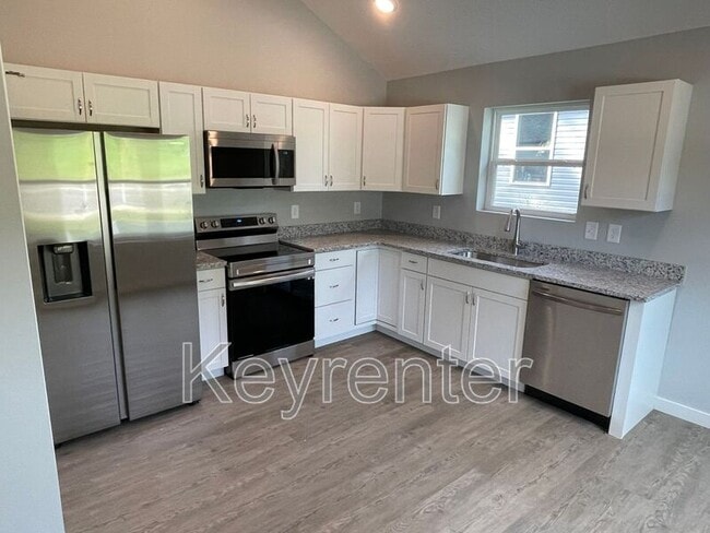 2121 Massachusetts Ave in Knoxville, TN - Building Photo - Building Photo