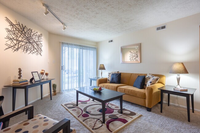 Runaway Bay in Mishawaka, IN - Building Photo - Interior Photo