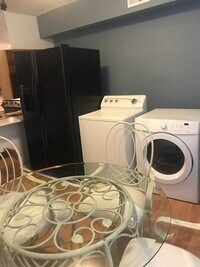 852 Carroll St photo'