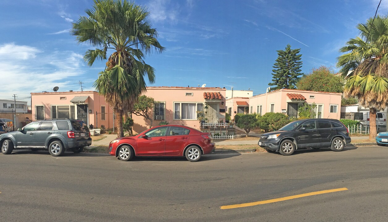 1331-1333 N Edgemont St in Los Angeles, CA - Building Photo