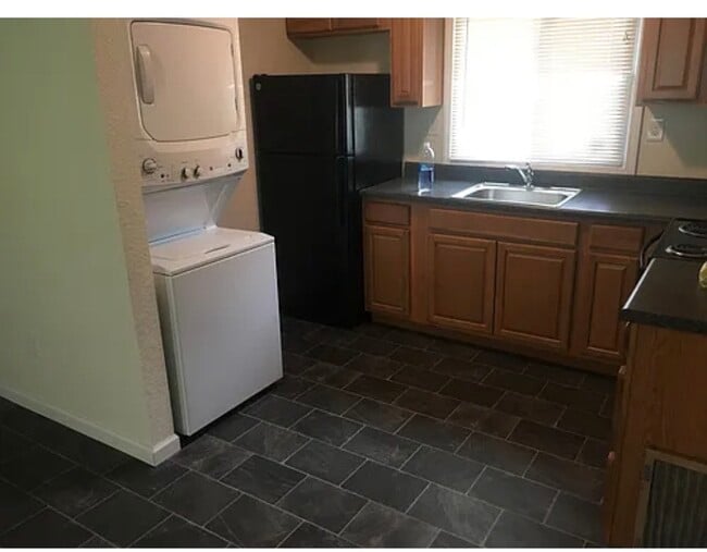 106 Hunter Cir in Oak Ridge, TN - Building Photo - Building Photo