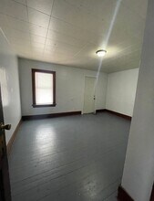 713 S Carlisle St in South Bend, IN - Building Photo - Building Photo