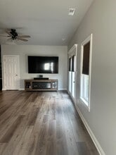 107 Summertree Dr in Porter, IN - Building Photo - Building Photo