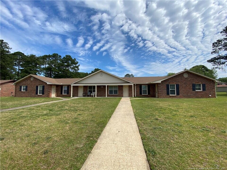 278 Crabapple Cir in Fayetteville, NC - Building Photo