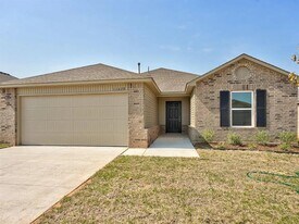 11628 NW 95th St in Yukon, OK - Building Photo
