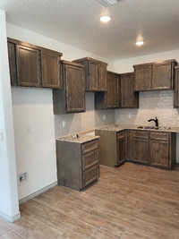 2424 Duntov Dr photo'