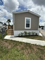 6101 Cleveland St in Hollywood, FL - Building Photo