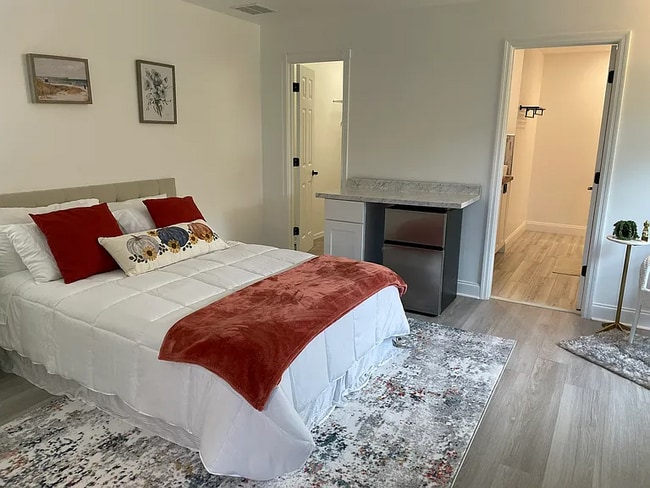 1521 SE Ladner St in Port St. Lucie, FL - Building Photo - Building Photo