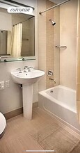 150 Amsterdam Ave in New York, NY - Building Photo - Building Photo
