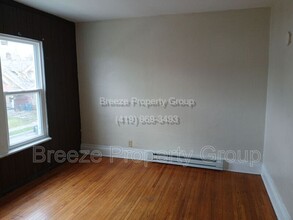 44 Greenwood Ave-Unit -Upper in Toledo, OH - Building Photo - Building Photo