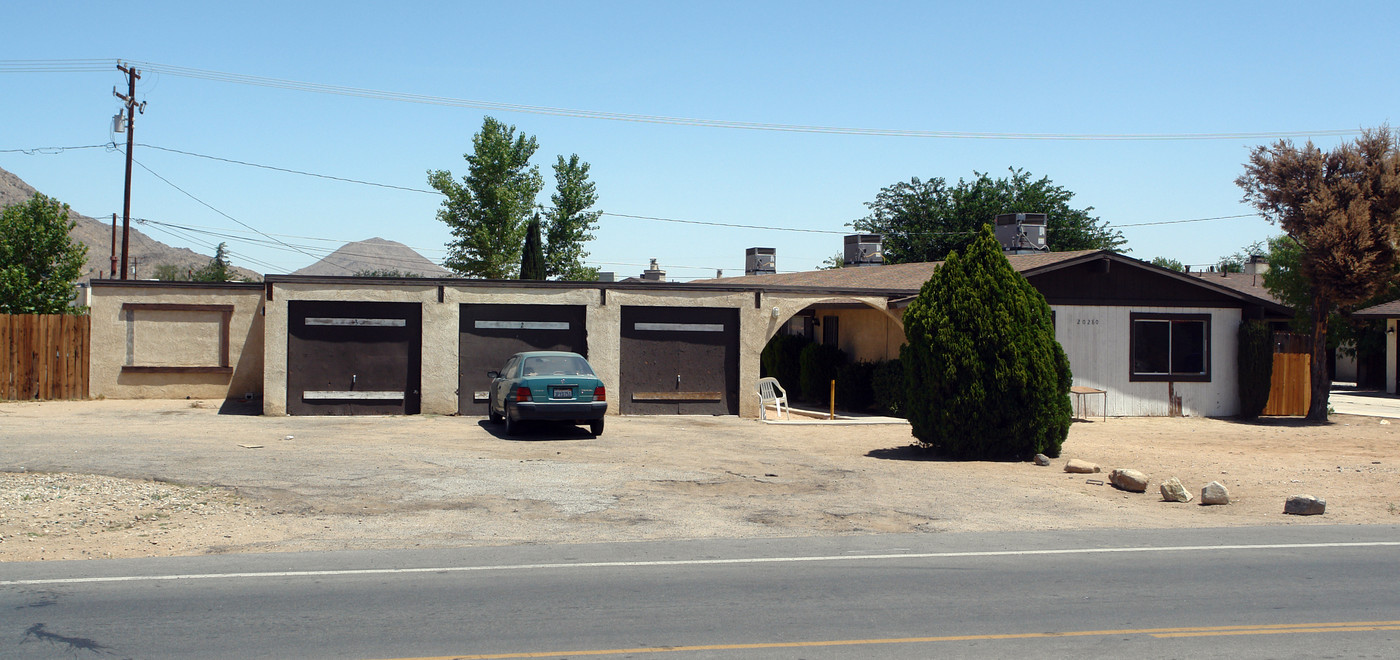 20280 Thunderbird Rd in Apple Valley, CA - Building Photo