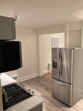 57 Oakridge St in Greenwich, CT - Building Photo - Building Photo