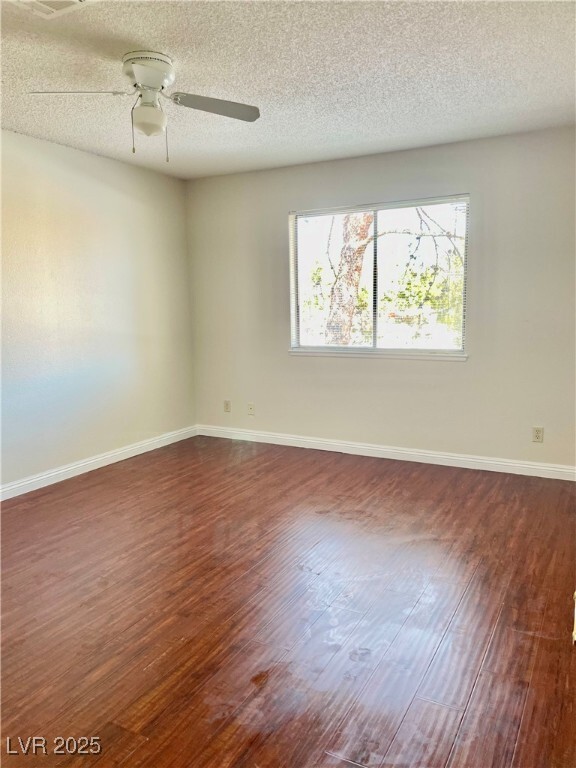 property at 5576 W Rochelle Ave.