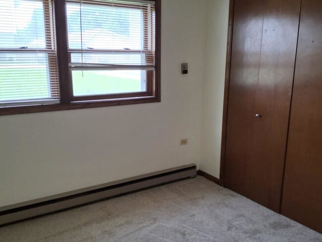 643 Ziegler Dr in Grayslake, IL - Building Photo - Building Photo