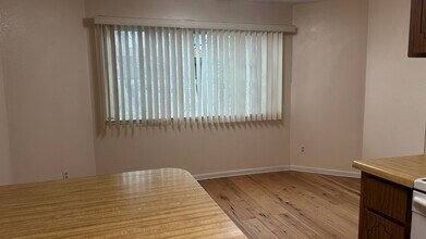 5035 Valley Crest Dr in Concord, CA - Building Photo - Building Photo