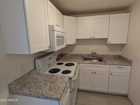 1631 E Yale St in Phoenix, AZ - Building Photo