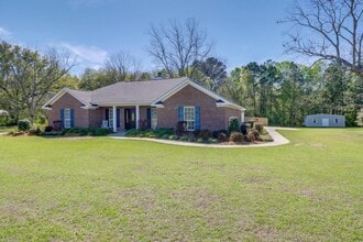 17259 Moran Rd in Gulfport, MS - Building Photo - Building Photo