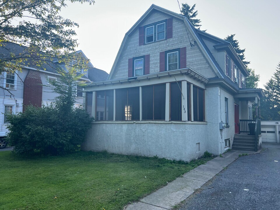 143 Highland Ave in Syracuse, NY - Building Photo