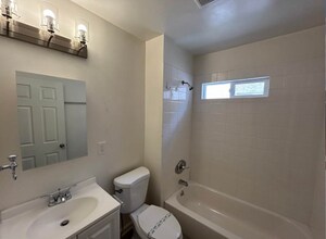 6935 Quakertown Ave in Los Angeles, CA - Building Photo - Building Photo