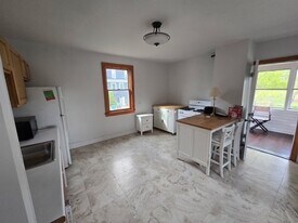 86 Butler St, Unit Butler in Boston, MA - Building Photo