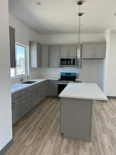 9220 E Ave T 6 in Littlerock, CA - Building Photo - Building Photo