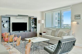 7135 Collins Ave in Miami Beach, FL - Building Photo - Building Photo