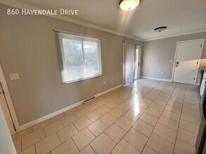 860 Havendale Dr in Columbus, OH - Building Photo - Building Photo