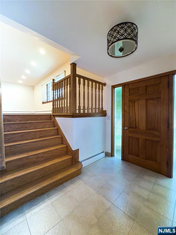 19 Dearborn Dr in Old Tappan, NJ - Building Photo - Building Photo