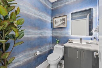 636 NE 8th Ave in Fort Lauderdale, FL - Building Photo - Building Photo